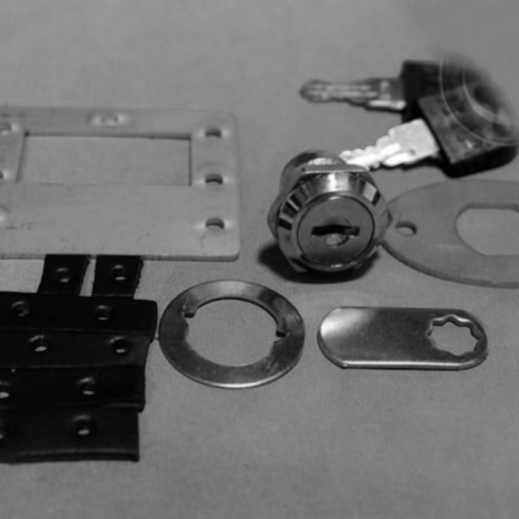 zamek_kufer_sakwa (6).jpg